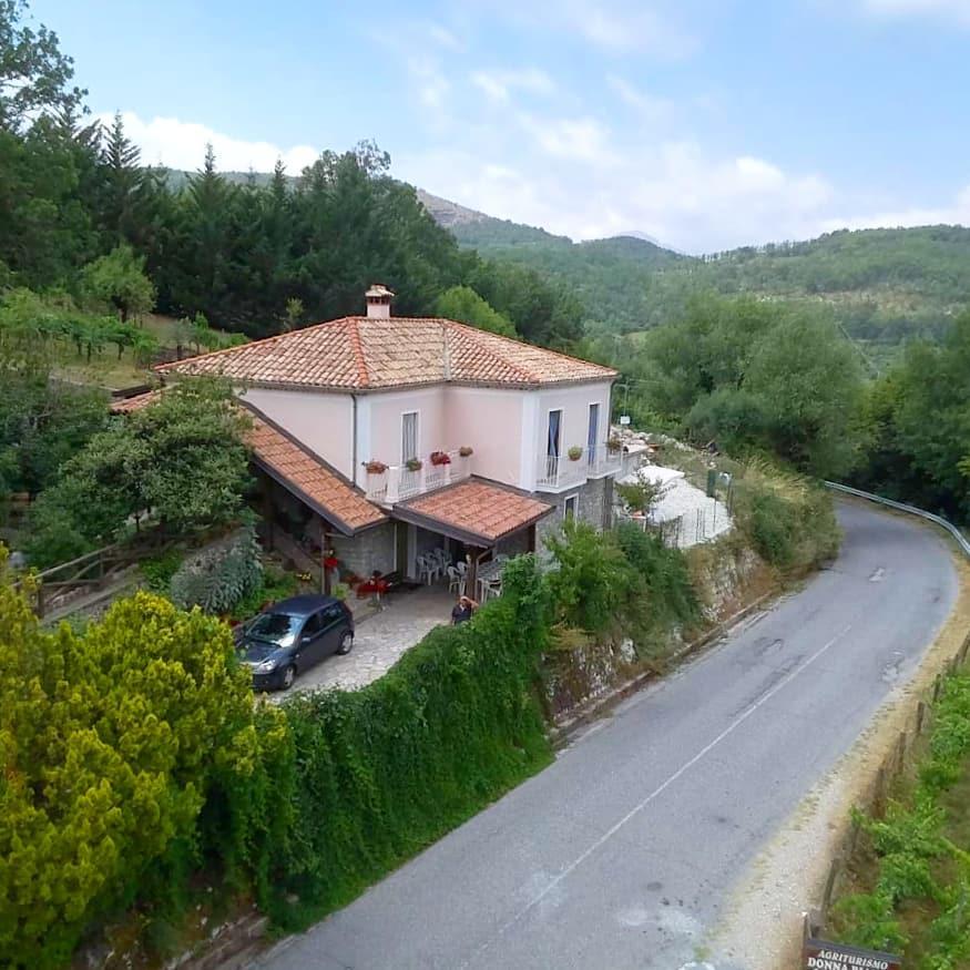 Agriturismo Donna Bianca *